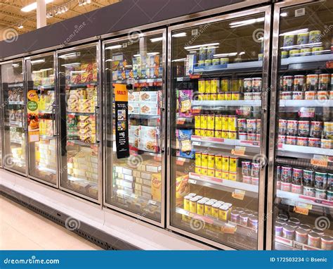 Supermarket - Grocery Store Frozen Section Aisle - Editorial Image ...