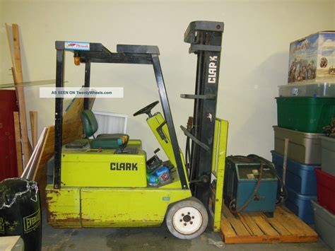 Clark Tm15 3000 Lb. Electric Forklift With Battery Charger