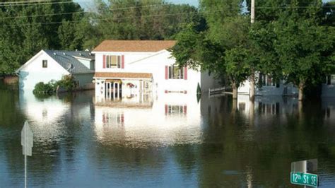 Minot Flood 2011 | Coast to Coast AM