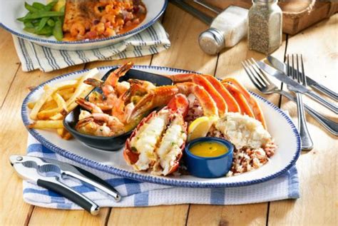 Red Lobster Seafood Feast - Orange Magazine