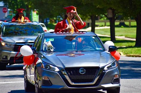 PHOTOS: Bristol High School Class Of 2021 Celebrates With Parade - LevittownNow.com