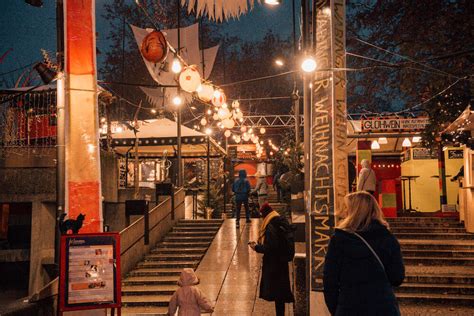 Munich Christmas Market Guide 2021: Markets, Food & More