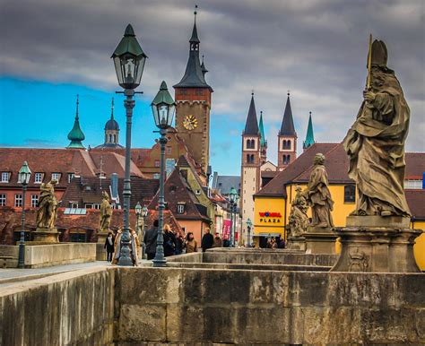 Old Main Bridge Wurzburg Germany - HooDoo Wallpaper