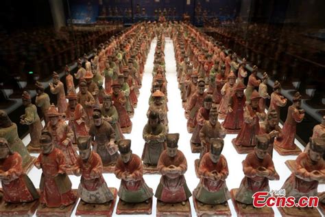 Shaanxi History Museum opens show on ancient civilization (1/8)