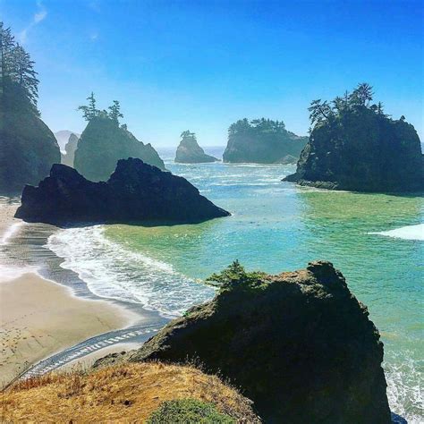 The Secret Beach @ the Southern Oregon Coast. From The Oregon Coast on Facebook. ~9 October 2016 ...