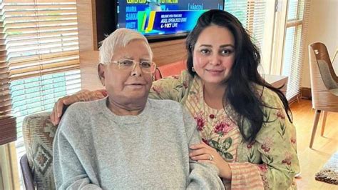 Lalu Yadav's daughter Rohini to donate kidney to her father