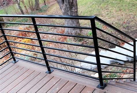 Horizontal Metal Railing for Deck - Great Lakes Metal Fabrication