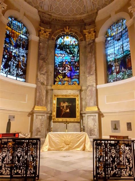 The Queen's College Chapel, Oxford Photo Credit: Wendy Edwards Queen's ...