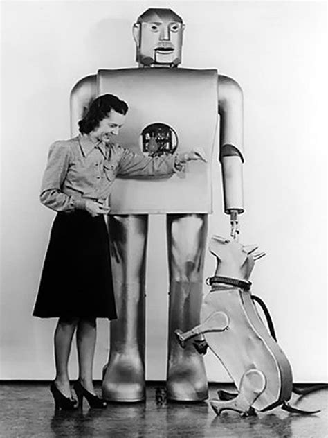 Elektro and Sparko at the 1939 World’s Fair | AI & Robotics.Built by Westinghouse, the relay ...