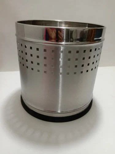 Silver Round Stainless Steel Flower Planter, For Garden, Size: 10"X10" at Rs 270 in New Delhi