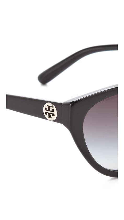 Tory burch Cat Eye Sunglasses in Black | Lyst