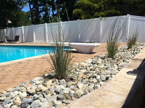 11 Simple Pool Landscaping Ideas That Fit Your Budget | Medallion Energy