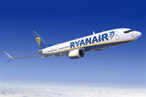 Boeing 737 MAX 8-200 debut on Ryanair delays - Air Data News