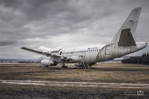 Abandoned Airliner? Dassault Mercure F-BTTH - Urban Ghosts