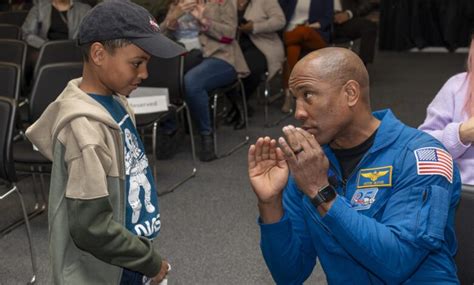 Astronaut Victor Glover Visits NASA Armstrong Flight Research Center | MadeInSpace.com – Your ...