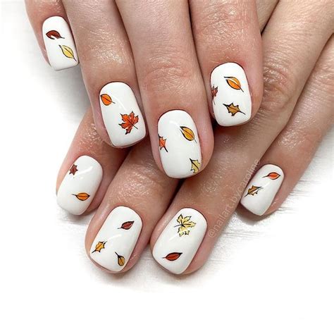 16 Fall Leaf Nail Art Designs That'll Put You In An Autumnal Mood