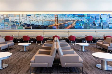 21 Best Airport Lounges For Relaxing, Eating and Even Getting A Haircut ...