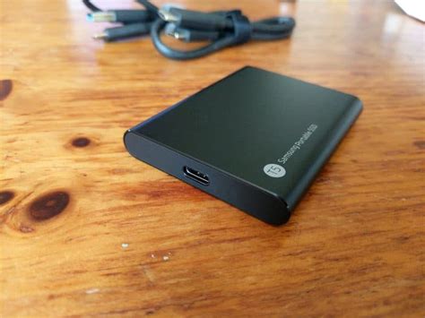 Samsung T5 Portable SSD Review - Dong Knows Tech