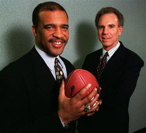 Drew Pearson picks Roger Staubach to be his Hall of Fame presenter