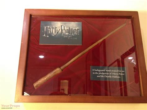 Harry Potter and the Deathly Hallows: Part 1 Background wand original ...