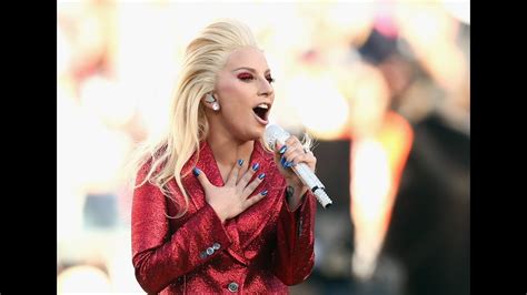 Lady Gaga Performs the National Anthem at 2016 Super Bowl (HD)