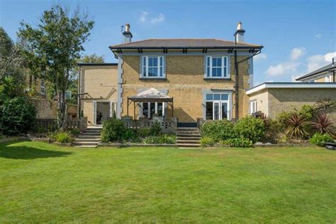 House in Isle of Wight, 5 bedrooms, Sandown, Isle Of Wight | Snaptrip