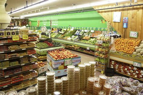 The best grocery stores in Chicago for produce, meat and more