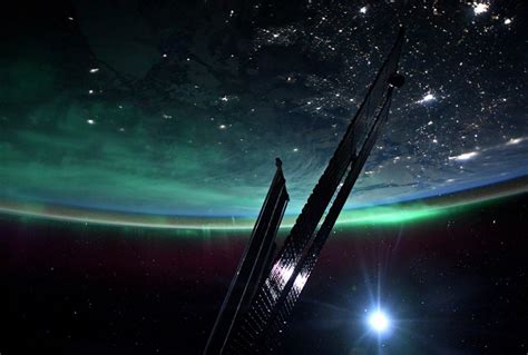 NASA astronaut snaps gorgeous photo of auroras from space station | Space