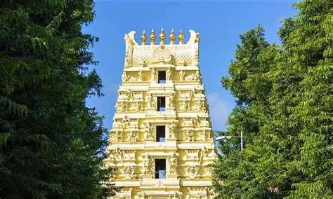 Srisailam temple allows Sparsha Darshan from March 24-30