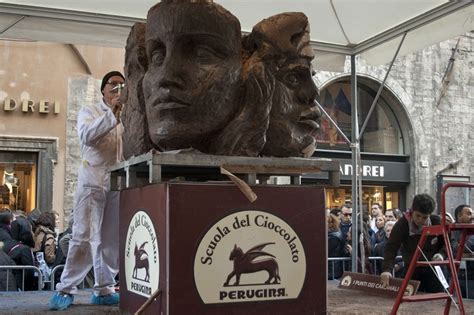 Chocolate sculpture in Eurochocolate 2011 | Chocolate sculpture, Perugia, Chocolate sculptures