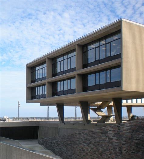 EERO SAARINEN, Milwaukee County War Memorial Center, Milwaukee, USA ...