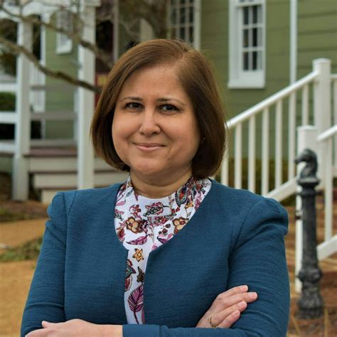 Who is Ghazala Hashmi, Virginia's first Muslim state Senator? - Dogwood