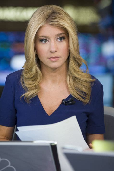 Sara Eisen from MSNBC | News anchor, Female news anchors, Sara eisen