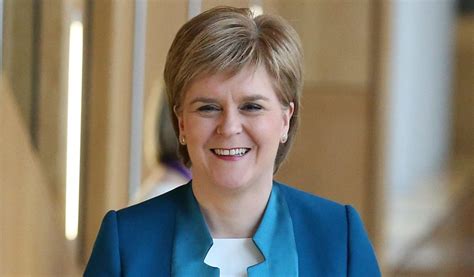 Nicola Sturgeon / Nicola Sturgeon Biography - Facts, Career, Family Life ... - Ten questions ...