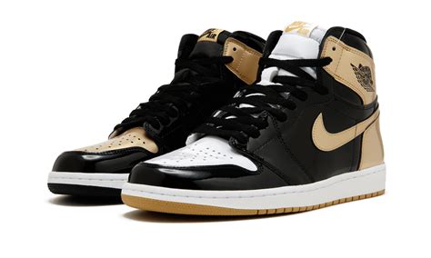 Air Jordan 1 Gold Top 3 vs Air Jordan 1 Gold Toe - Sneaker Bar Detroit