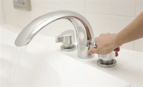 The Different Types of Bathtub Faucet