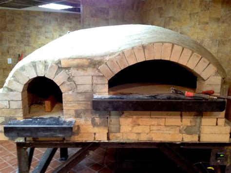 Pizza Quixote: Building a High Heat Pizza Oven