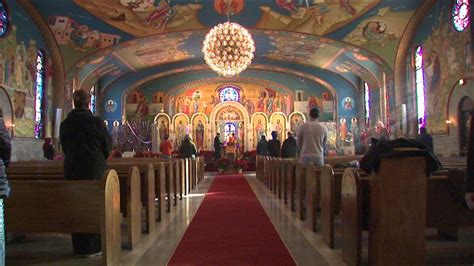 Eastern Orthodox Christians hold Christmas services - ABC7 Chicago