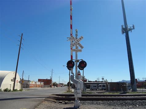 Model 10 Railroad Crossing Signal - Trains And Locomotives Wiki