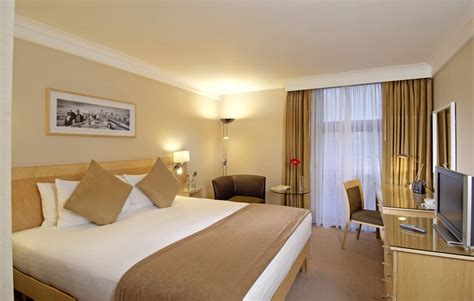 Hilton London Kensington Kensington, London Hotel opening times and reviews