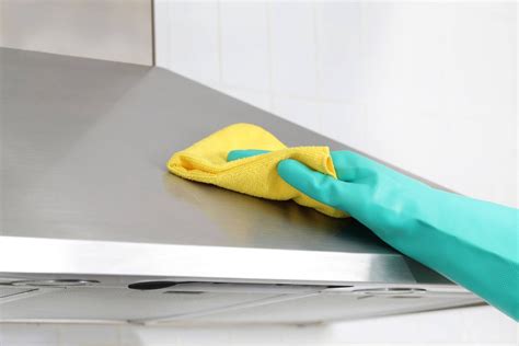 How To Clean Range Hood Filters Like A Pro | Cleanipedia