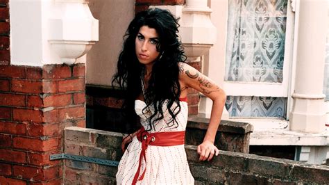 Amy Winehouse Computer Wallpapers - Wallpaper Cave