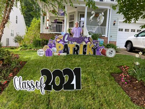 Graduation Yard Signs | Custom Yard Cards | Based In Bowie, MD