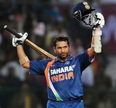 Sachin Tendulkar scores 200 Runs | DESIblitz