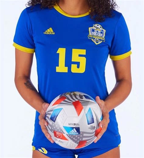 CSU Bakersfield 2021-22 Away Kit