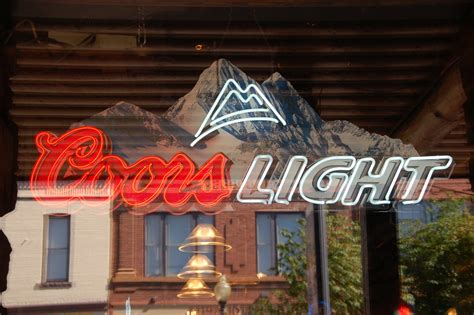 Coors again advertised in Golden | Golden | Pictures | Geography im Austria-Forum