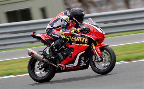 Penrite Honda Racing Team launches into 2018 ASBK season - Road Rider ...