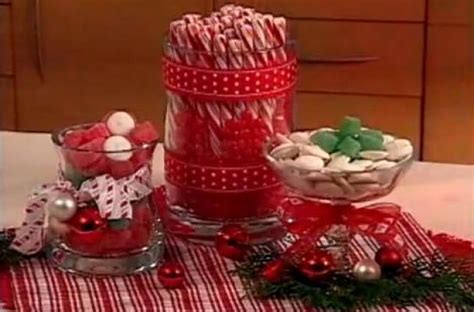 Foodista | Quick and Easy - Christmas Candy Centerpieces