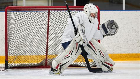 The Ultimate Guide To Hockey Goalie Pads Sizing - Hockey Castle