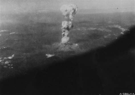 Publican fotos inéditas de Hiroshima tras el lanzamiento de la bomba atómica - RTVE.es